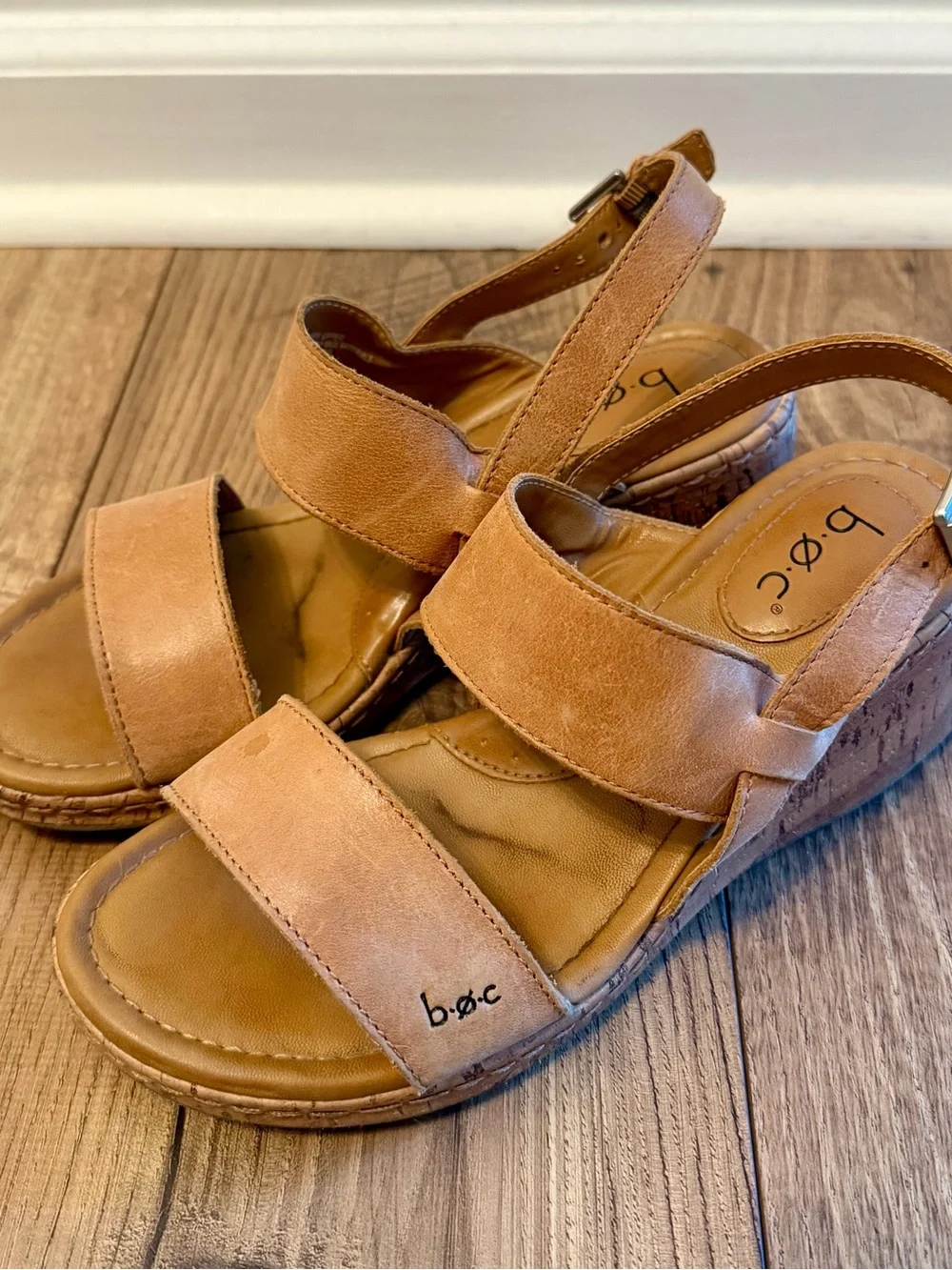 b.o.c. Born Concept Tan Leather Cork Wedge Slingback Sandals Size 7M